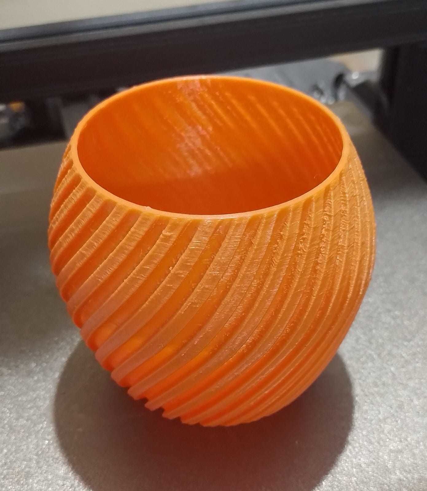 ELEGANT CURVED VASE - 3D PRINTABLE MODEL 3D print model_2