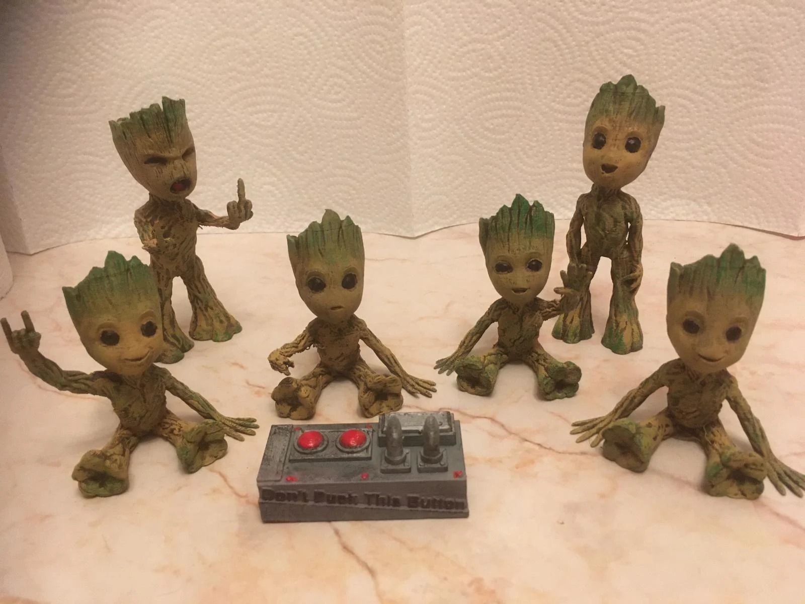 Baby Groot Standing up 3D print model_11