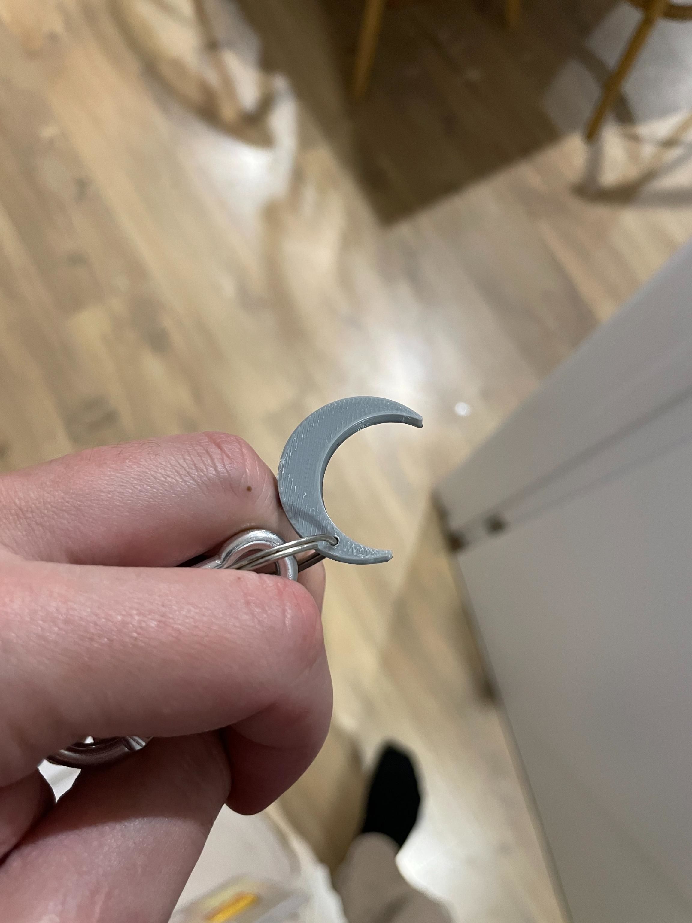 Sun and Moon Keytags 3D print model_2