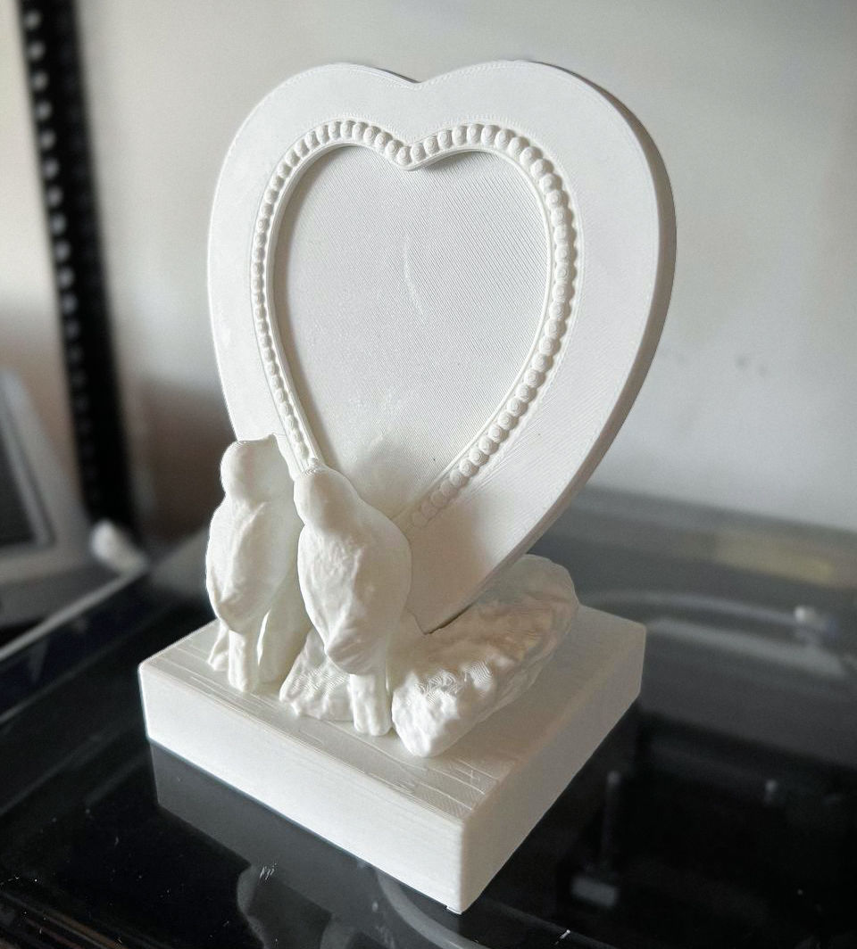 LOVE FRAME PHOTO FRAME  3D print model_1