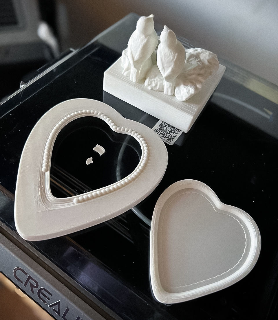 LOVE FRAME PHOTO FRAME  3D print model_3
