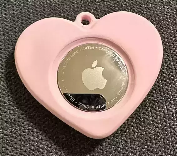 Air Tag holder Heart 3D print model