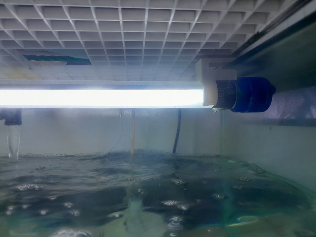 Aquarium Light Tube Holder 3D print model_2