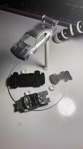 Painting stand for hotwheels