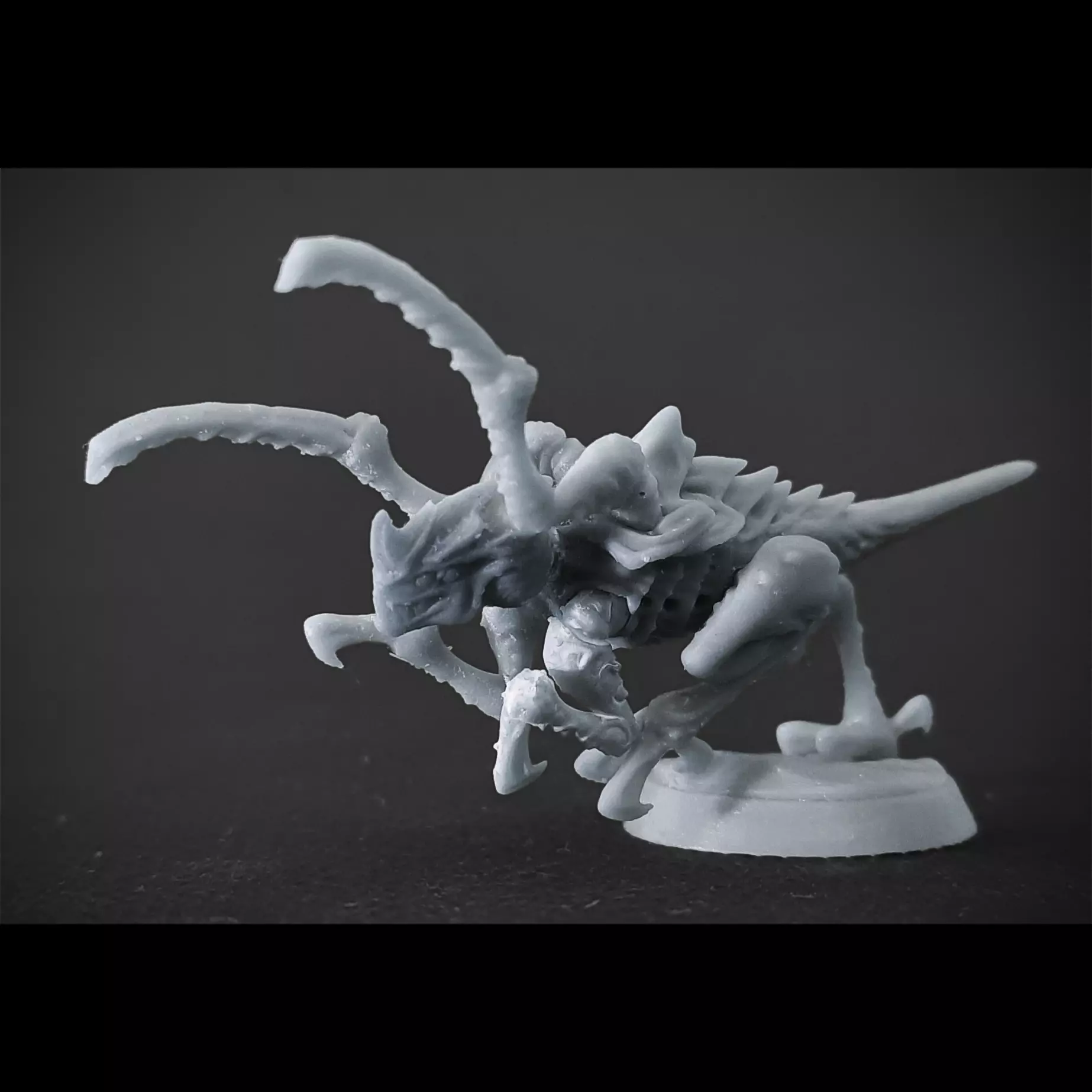 Xenopod alien dino printable 32mm figure sample Free 3D print model_0