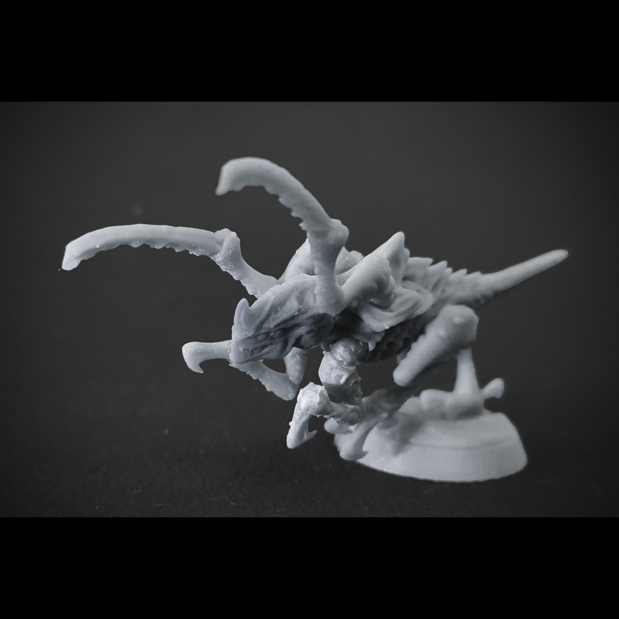 Xenopod alien dino printable 32mm figure sample Free 3D print model_8