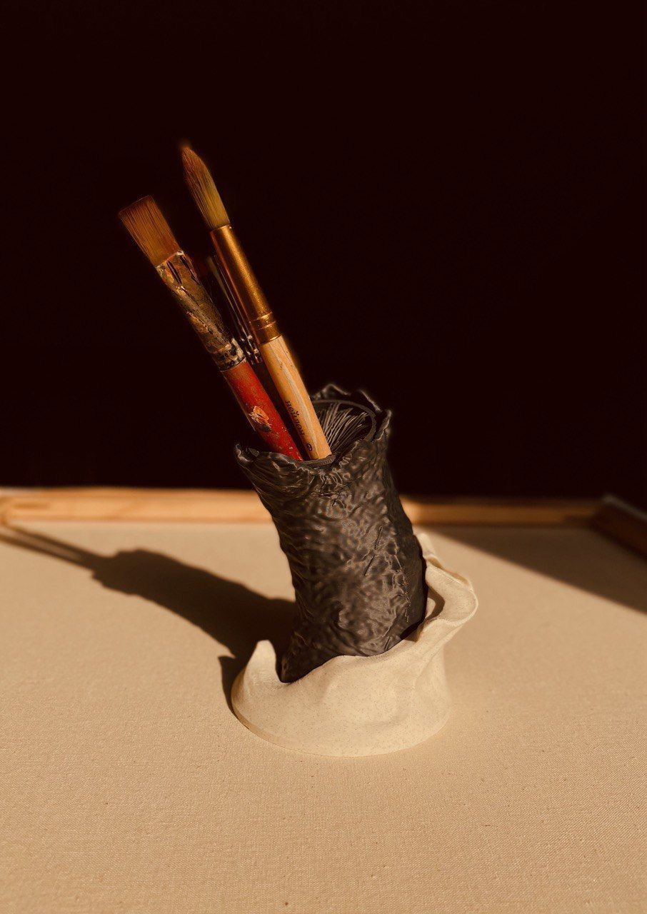 Dune Sandworm Pencil Holder 3D print model_4