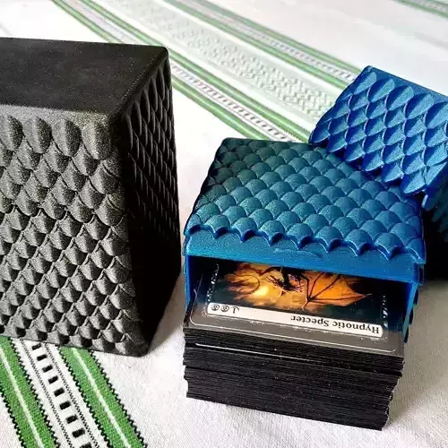 Deck box with Dragonscales for Magic the gathering or storage