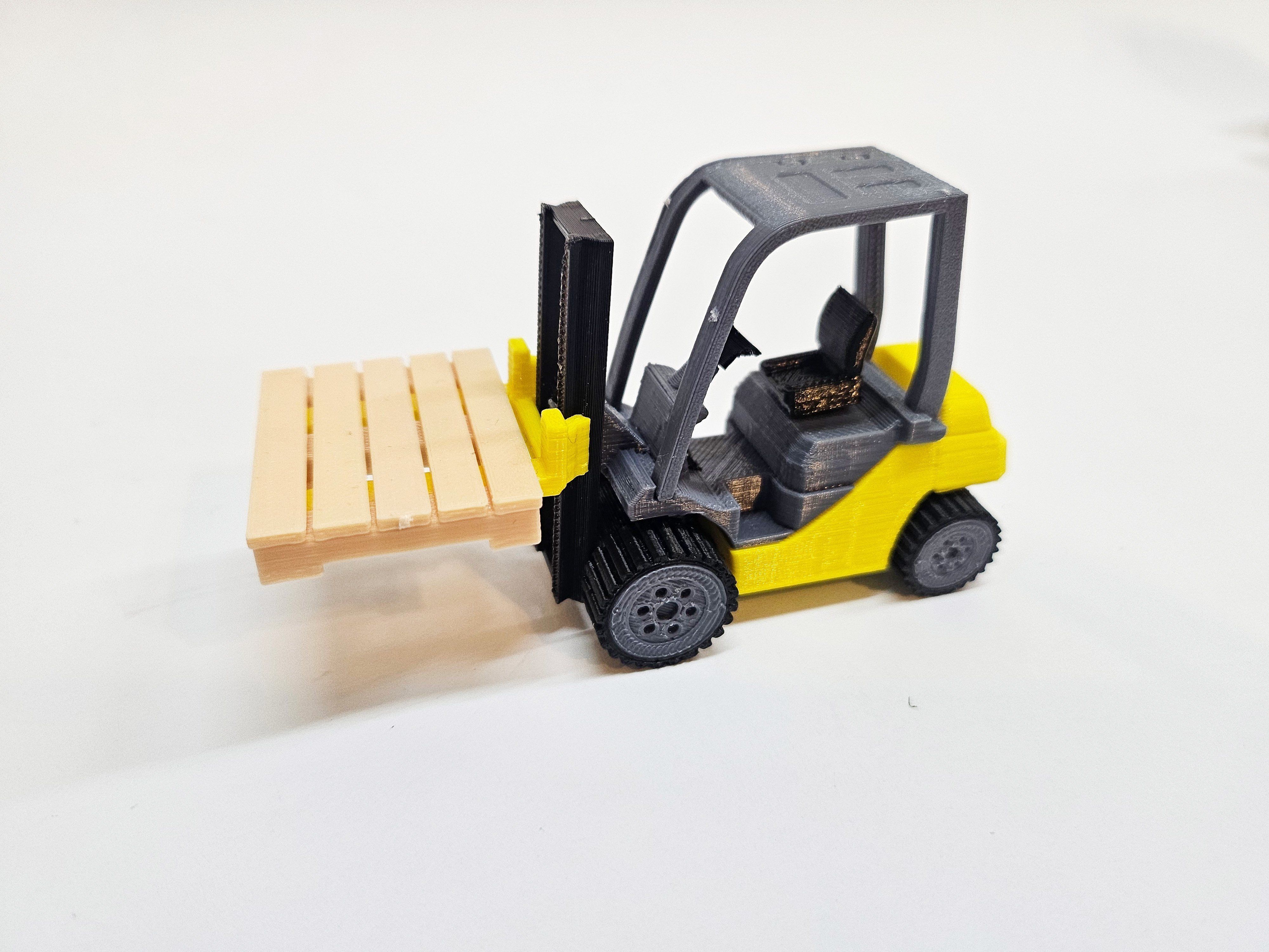 Forklift Kit Card with Palette 3D print model_1