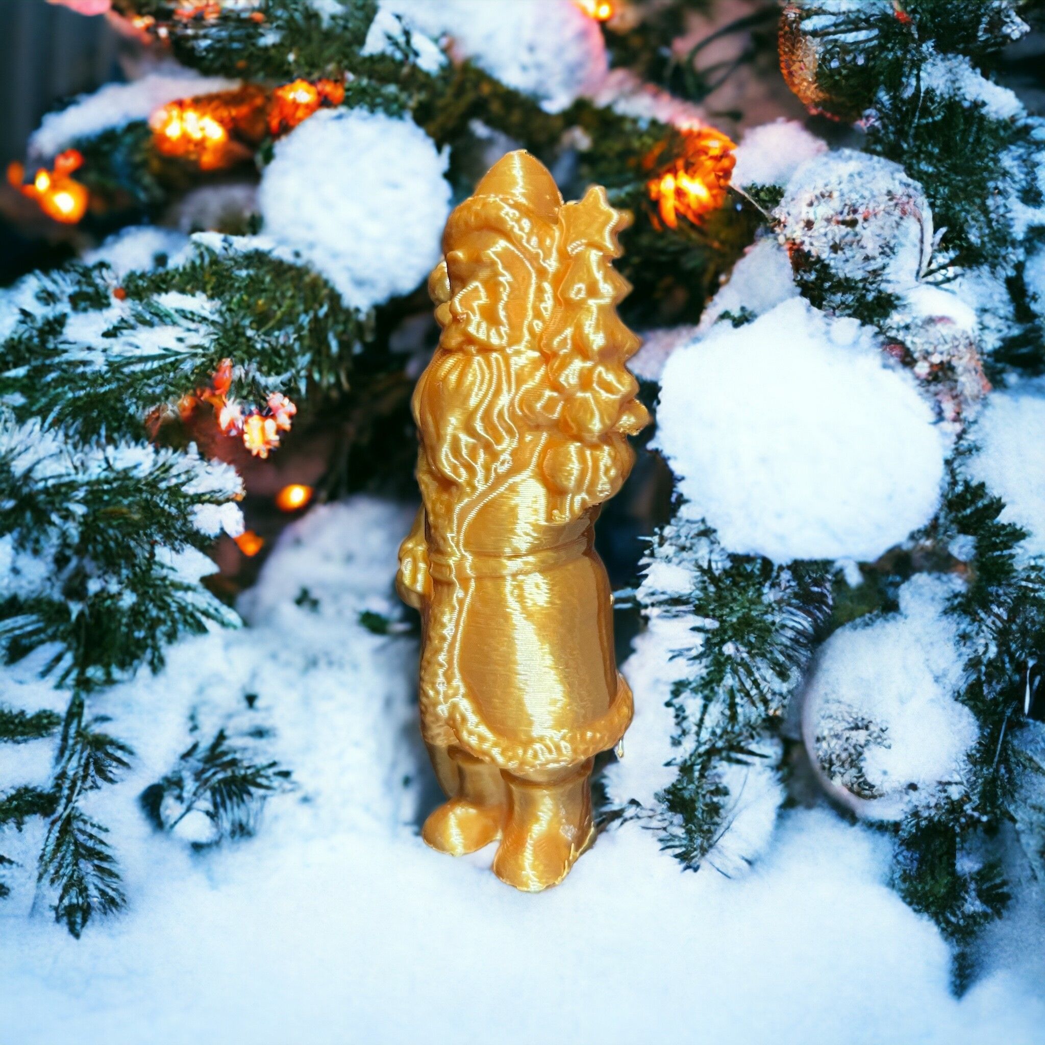 Santa Claus holding a tree 3D print model_1