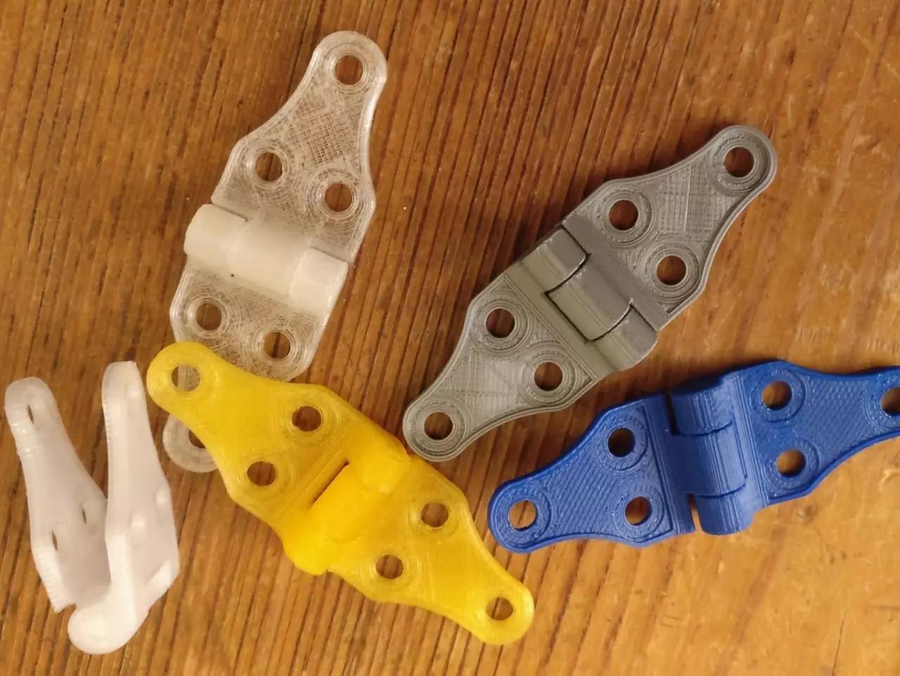 Hinges - print in place Free 3D print model_0