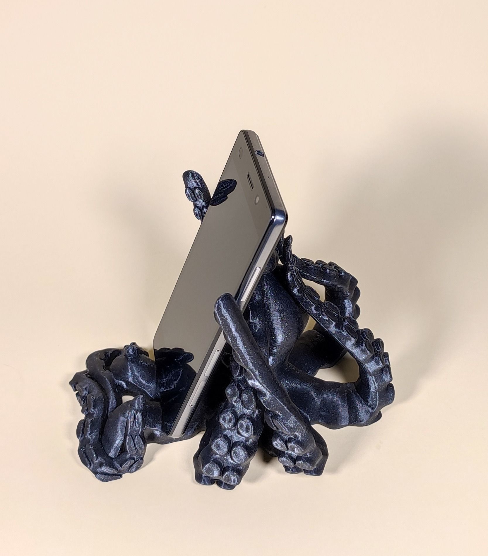 bossy kraken phone holder 3D print model_1
