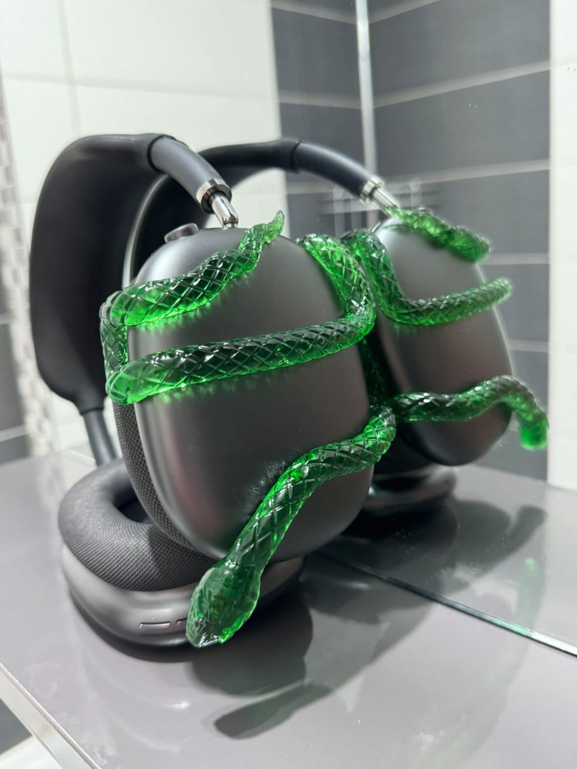 Airpods Max Attachments Serpent 3D print model_12