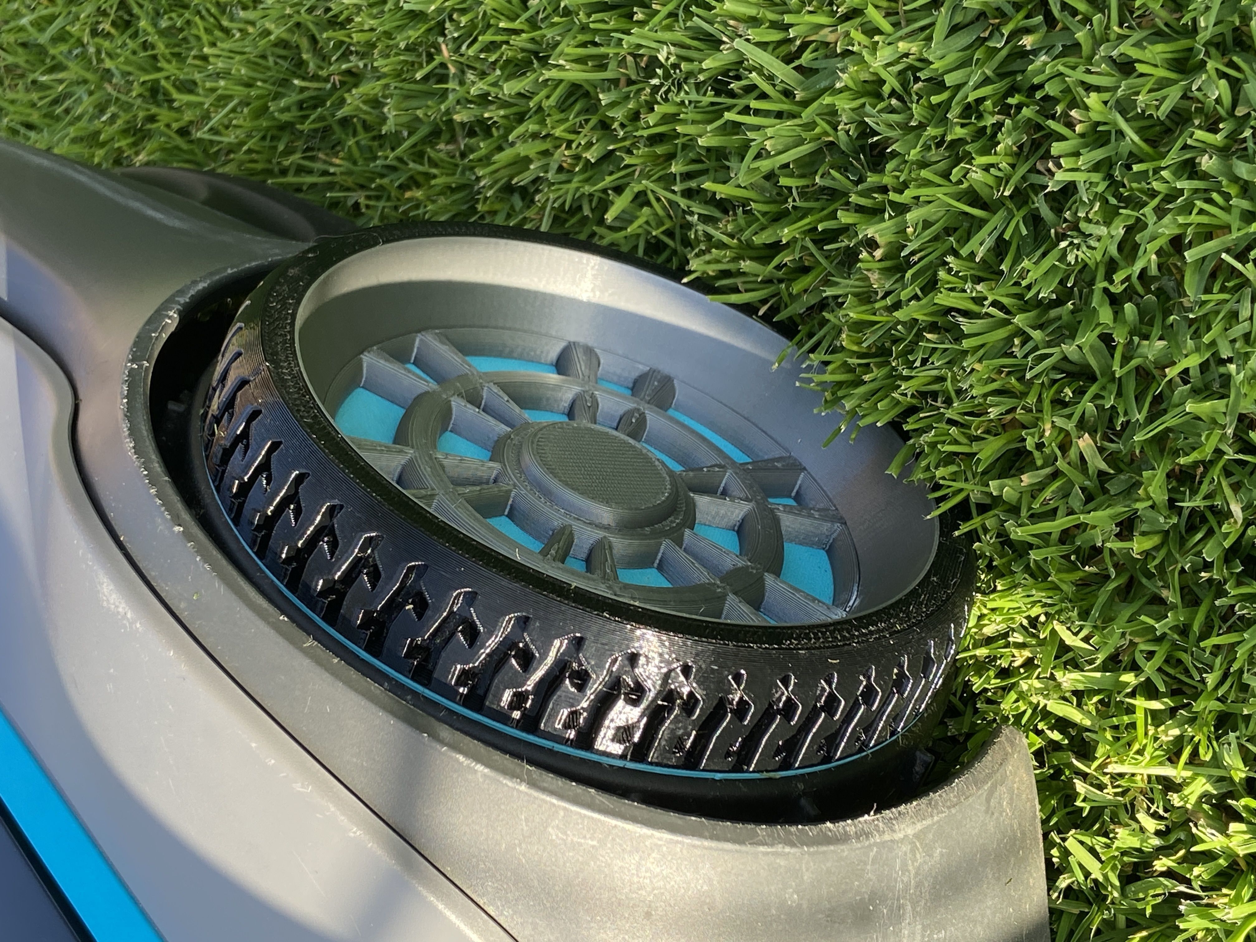 RADKAPPE FUER HUSQVARNA  GARDENA SILENO MINIMO 3D print model_4