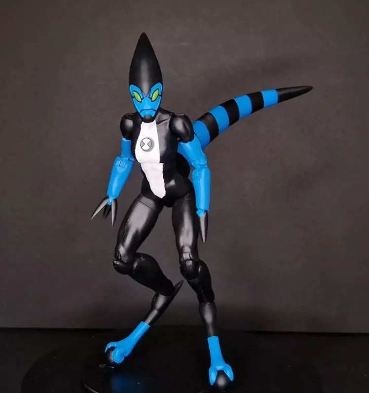 XLR8 custom figure kit Ben 10 PERSONAL USE ONLY 3D print model_0