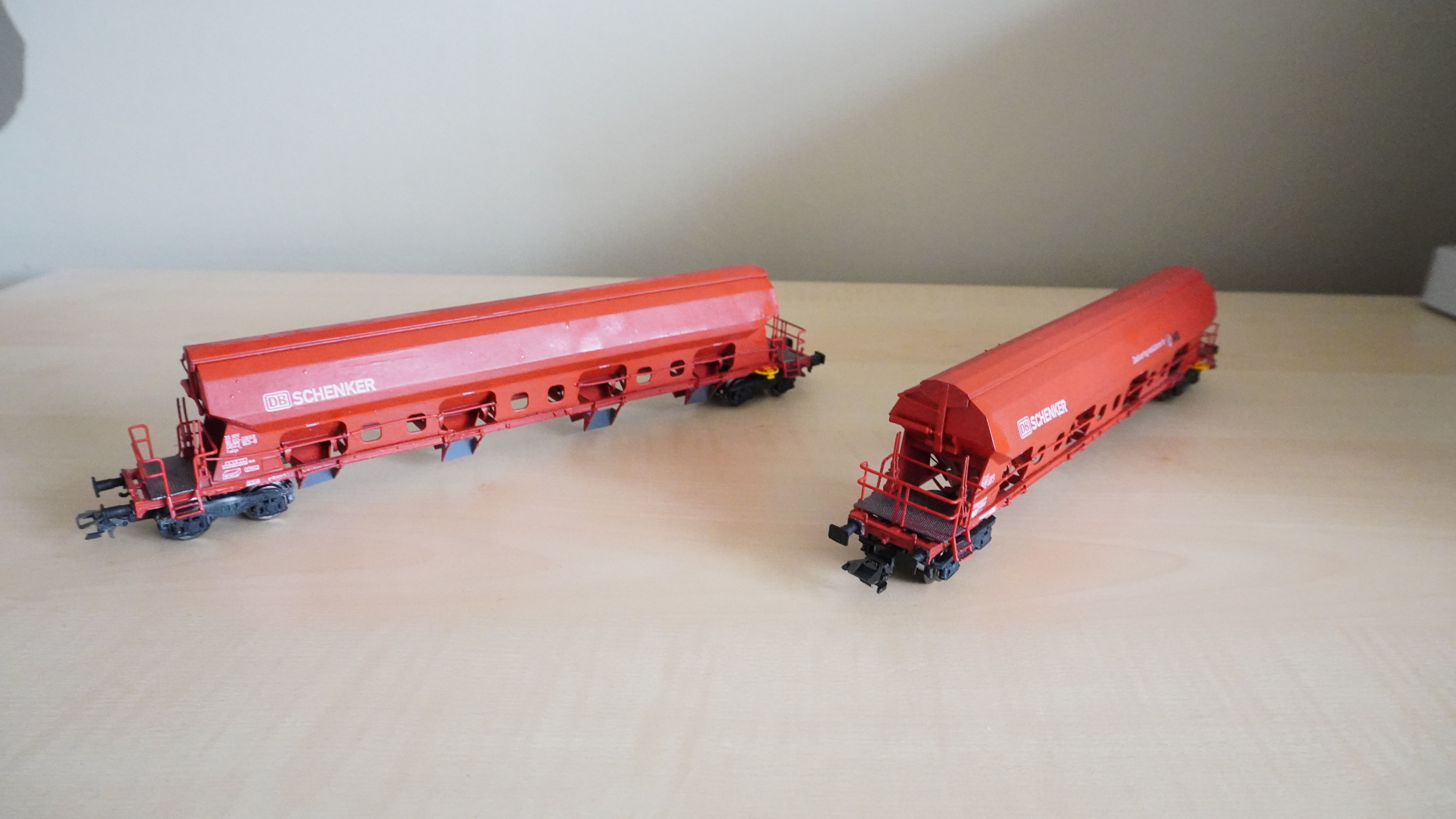 Pre supported Tads 960 self unloading freight car 3D print model_2