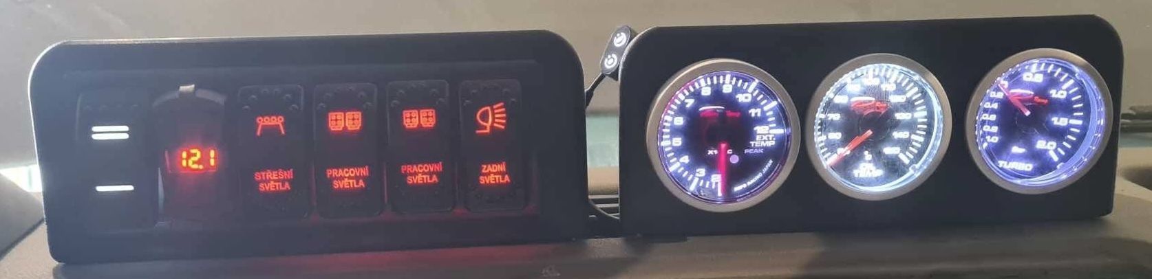 MUD STUFF POD - FOR DASH GAUGES OR SWITCHES ON LAND ROVER 3D Model Collection_13