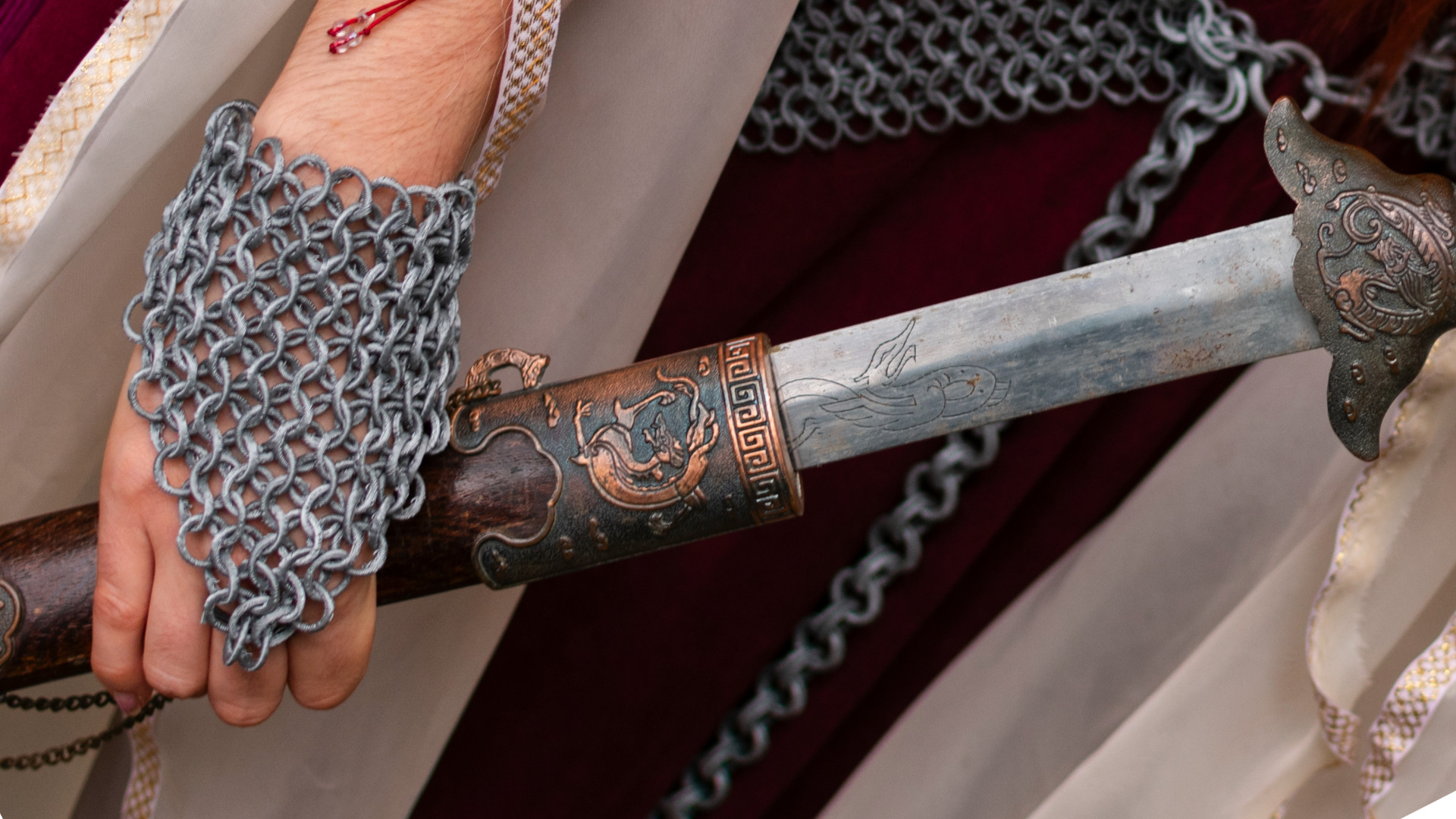 Elegant 3D-Printed Chainmail Slave Bracelet Design 3D print model_1