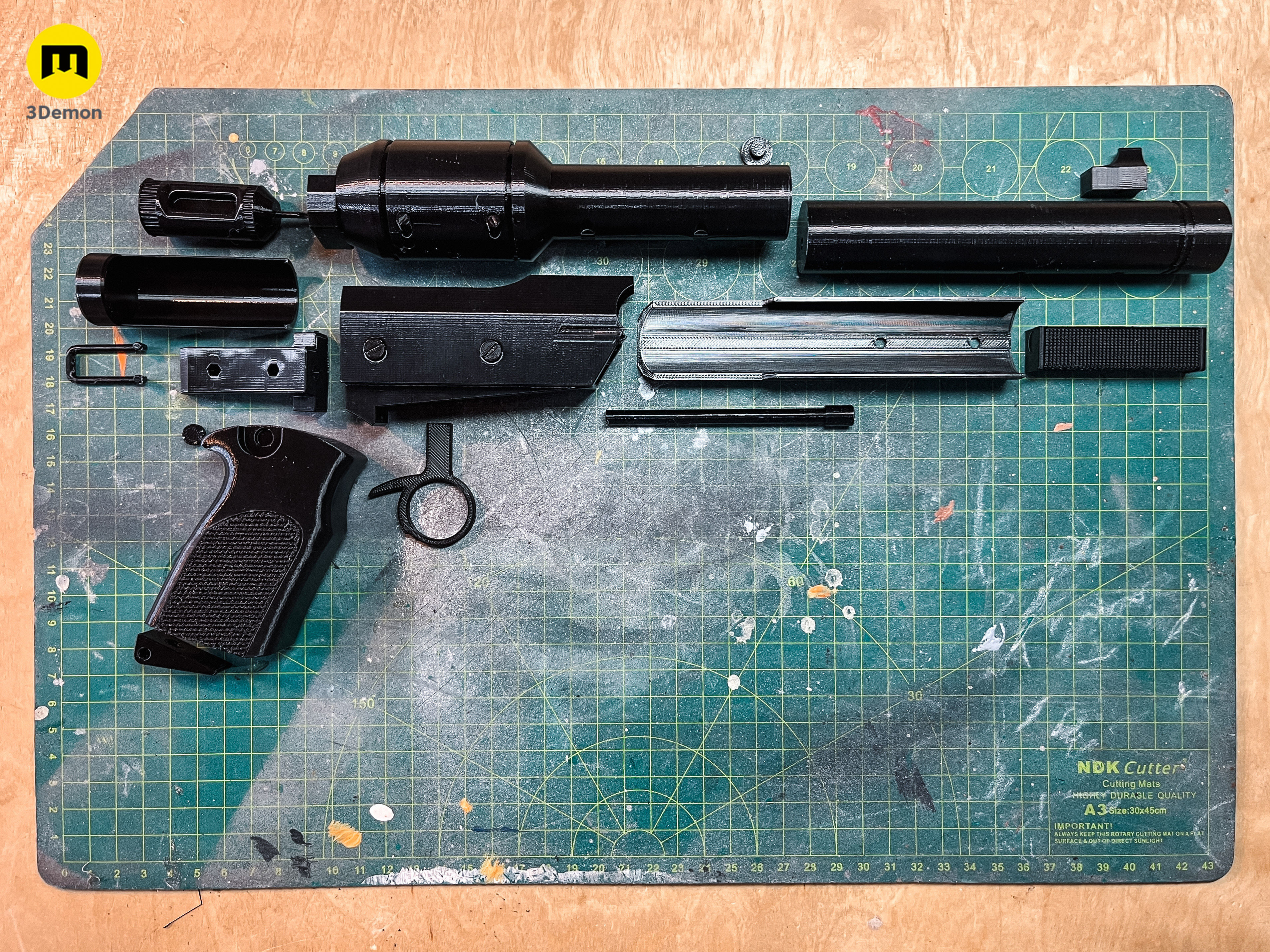 Lucy tranquilizer gun Fallout 3D print model_1