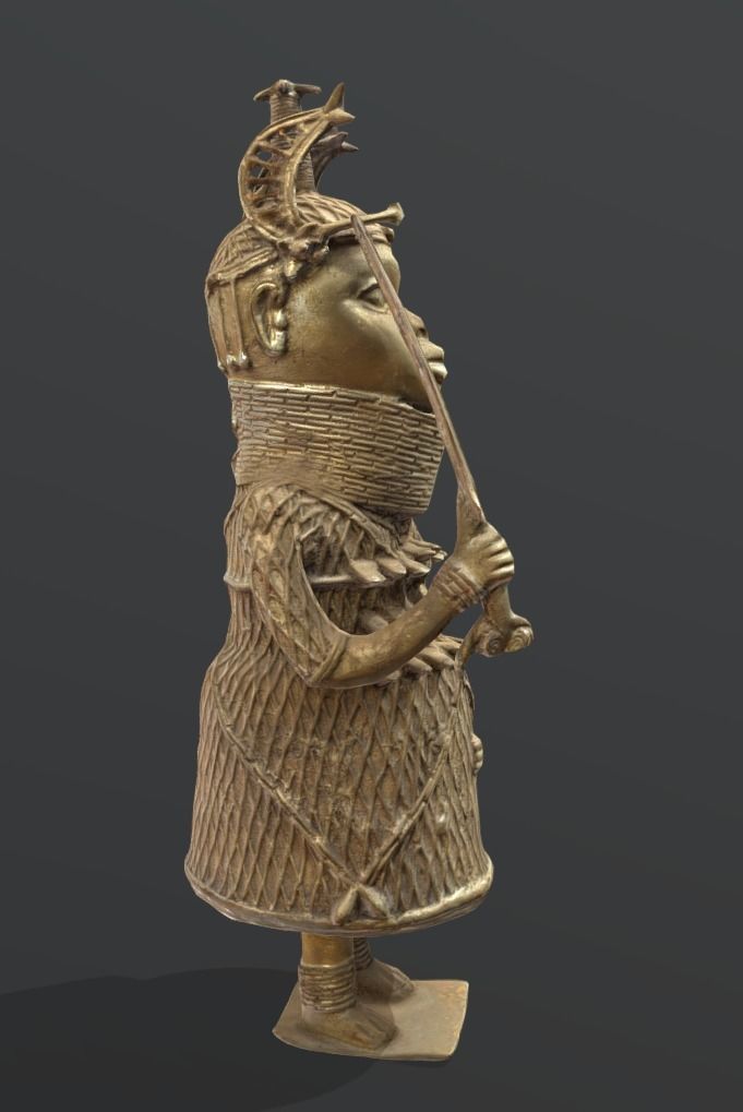 Oba of Benin Statue Low-poly 3D model_1