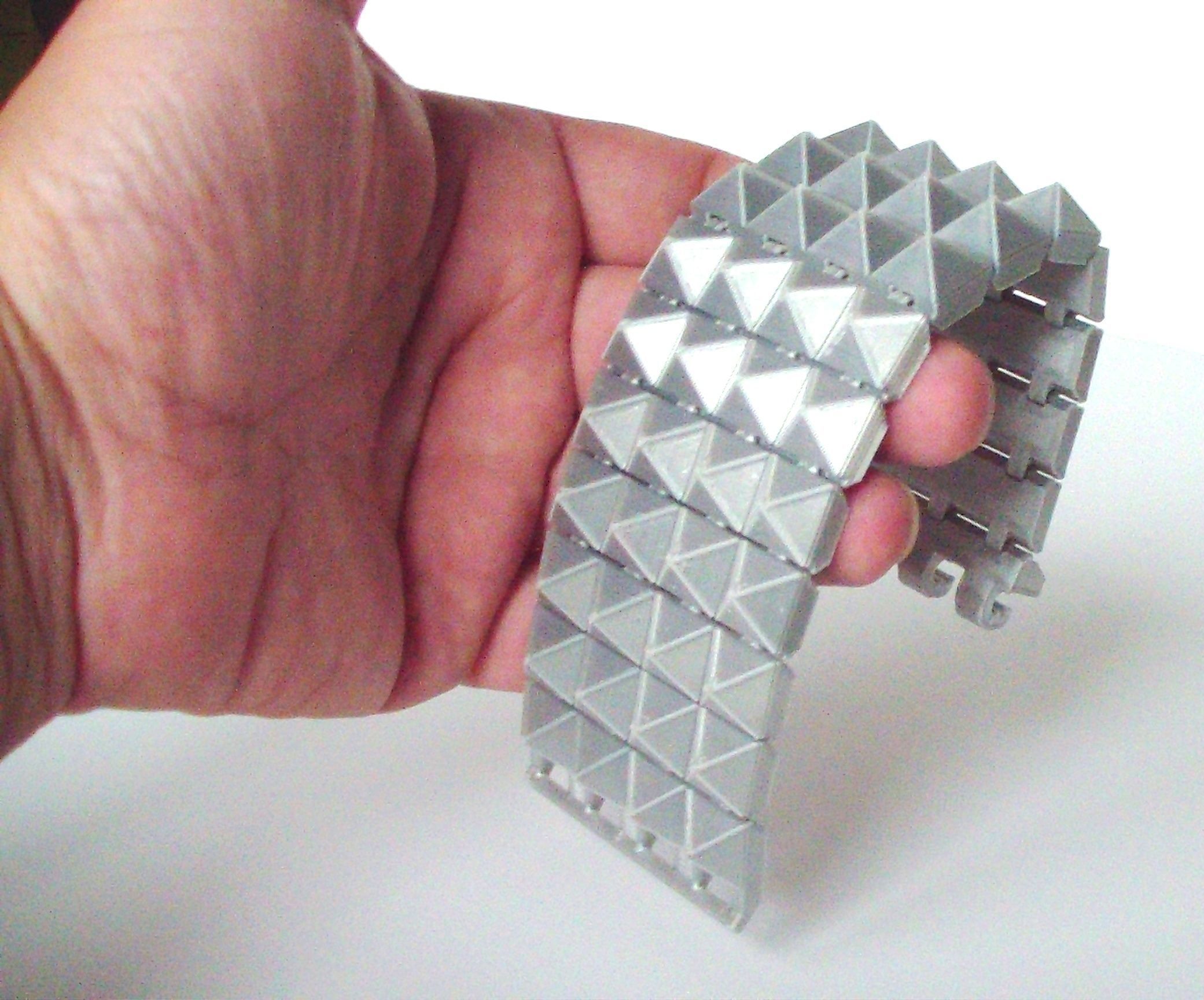 SPIKED BRACELET 3D print model_5