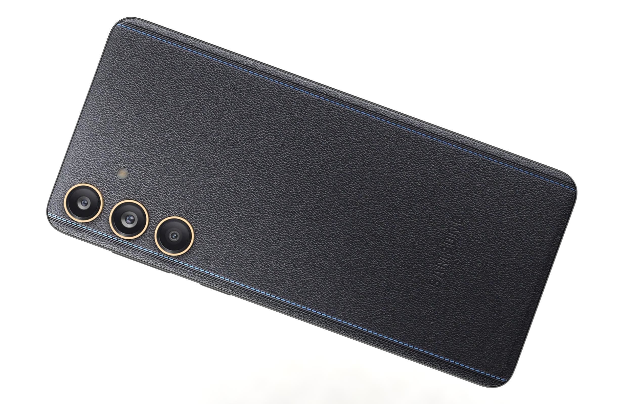 Samsung Galaxy F55 Raisin Black 3D model_11