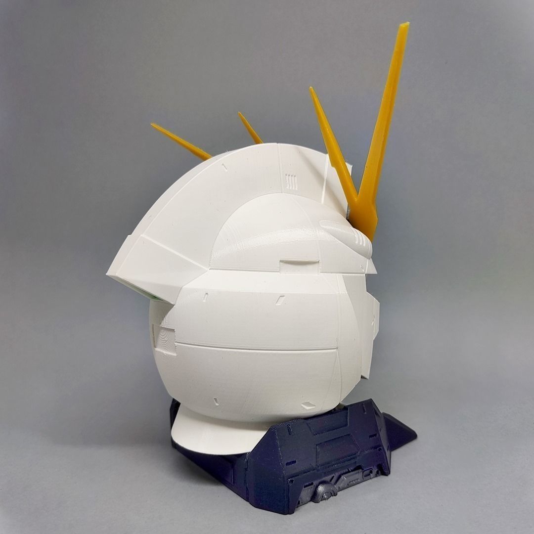 Nu Gundam Bust 3D print model_4