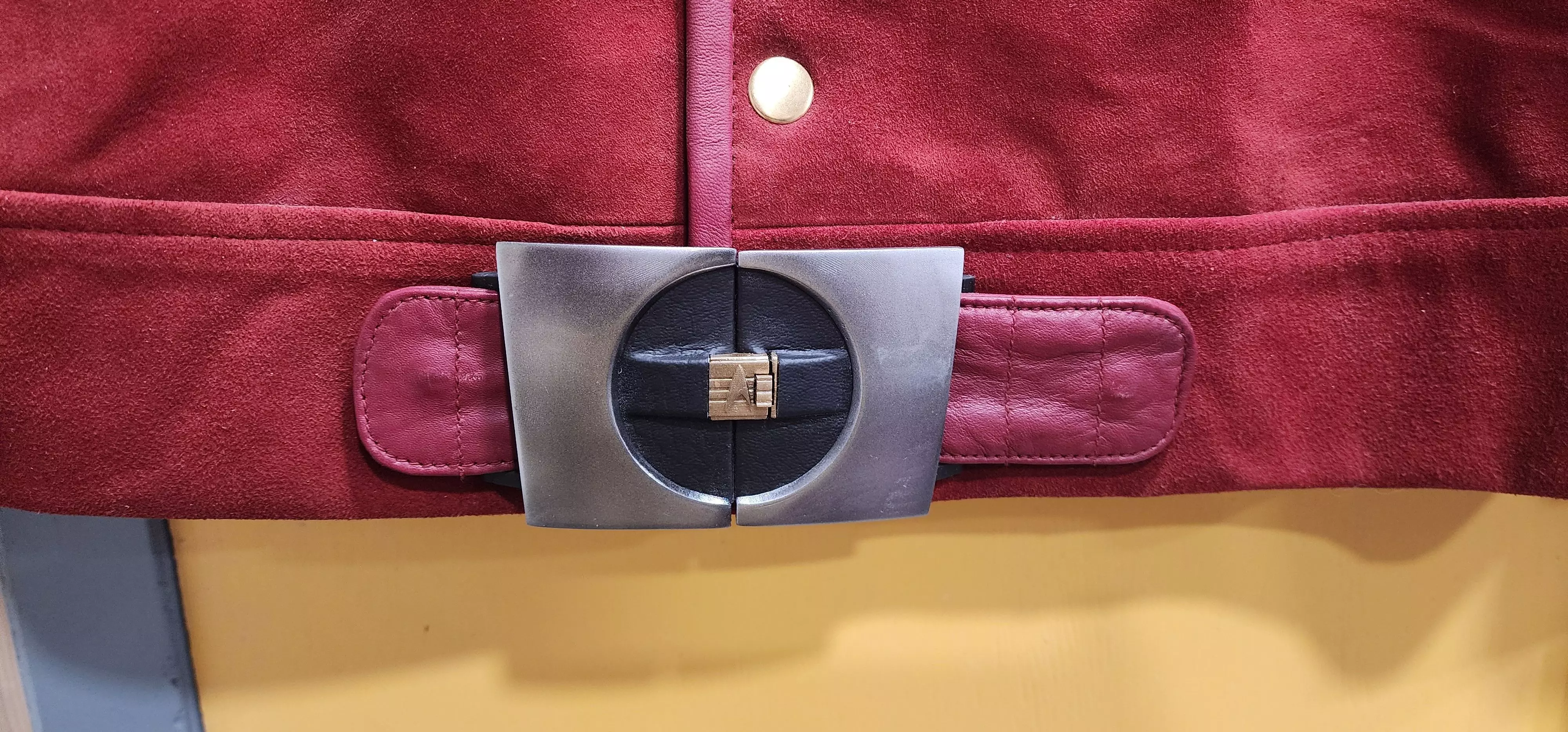 Kirks Bomber Jacket Buckle 3D print model_0