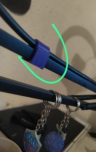 SUJETADOR DE CABLE DE MICROFONO Free 3D print model