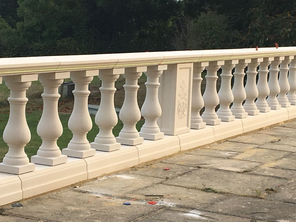 Model Railway Decorative Stone Balustrade with Pillars 3D print model_13