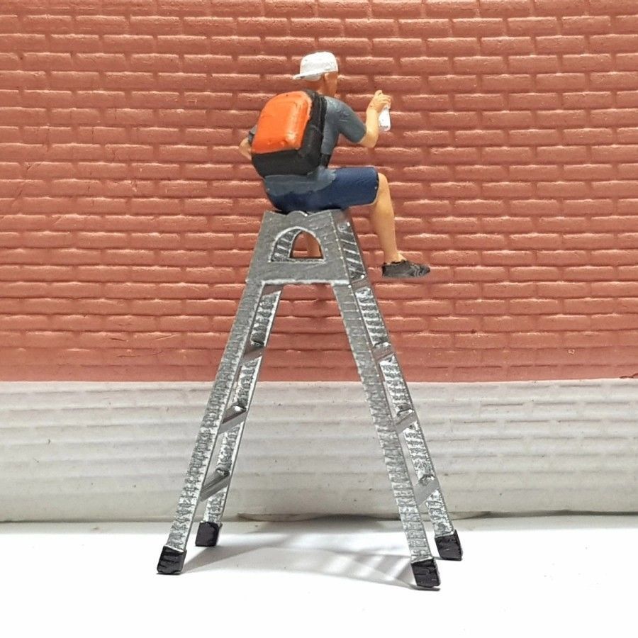 Figure Tim grafitti skala 1-64 diorama miniature 3D print model_4