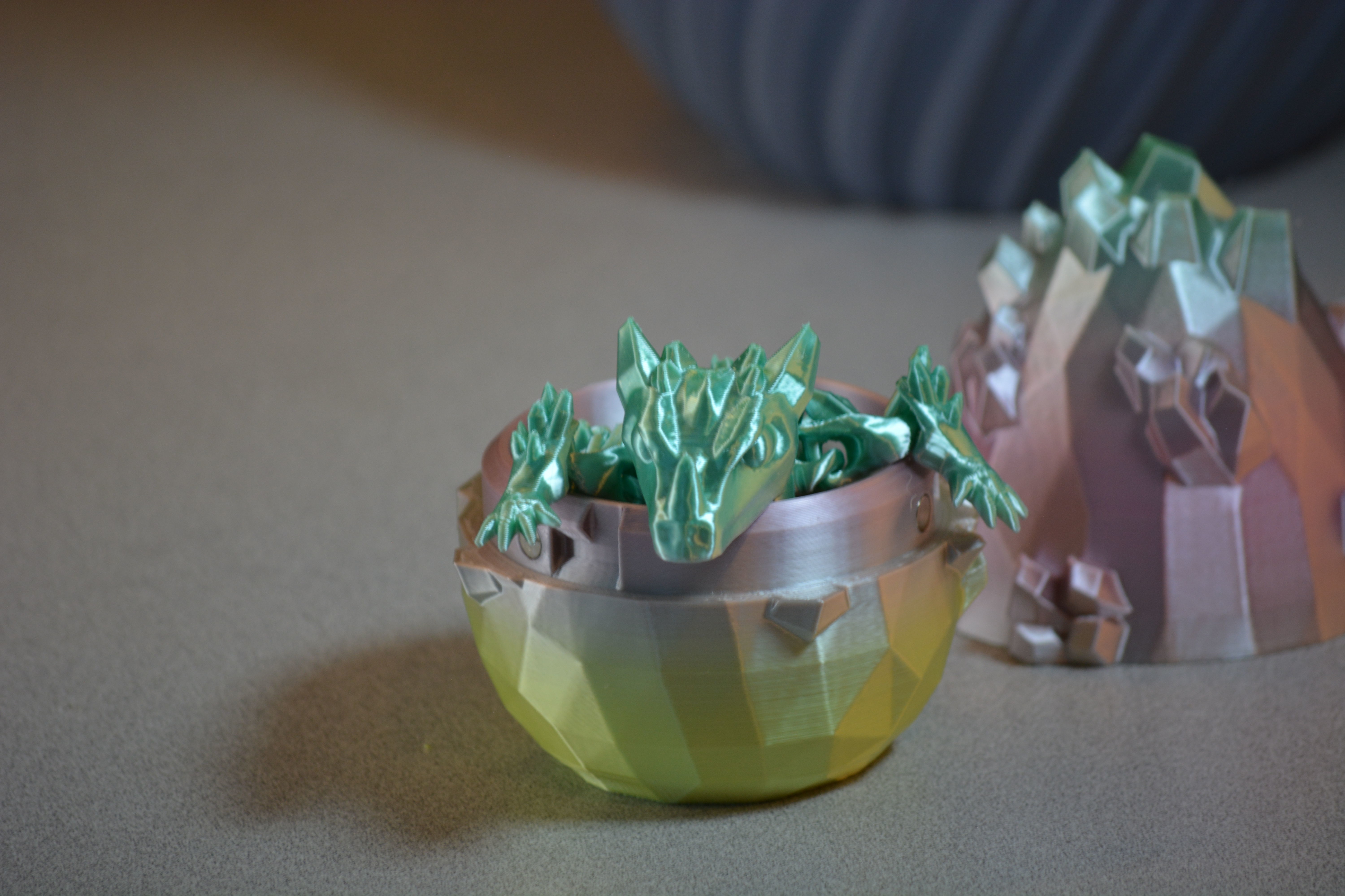 Baby Crystal Dragon with Egg 3D print model_1
