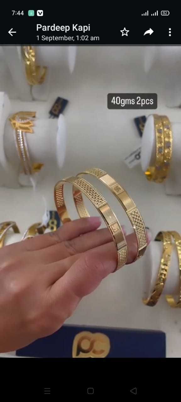 Bangles with details 3D print model_61