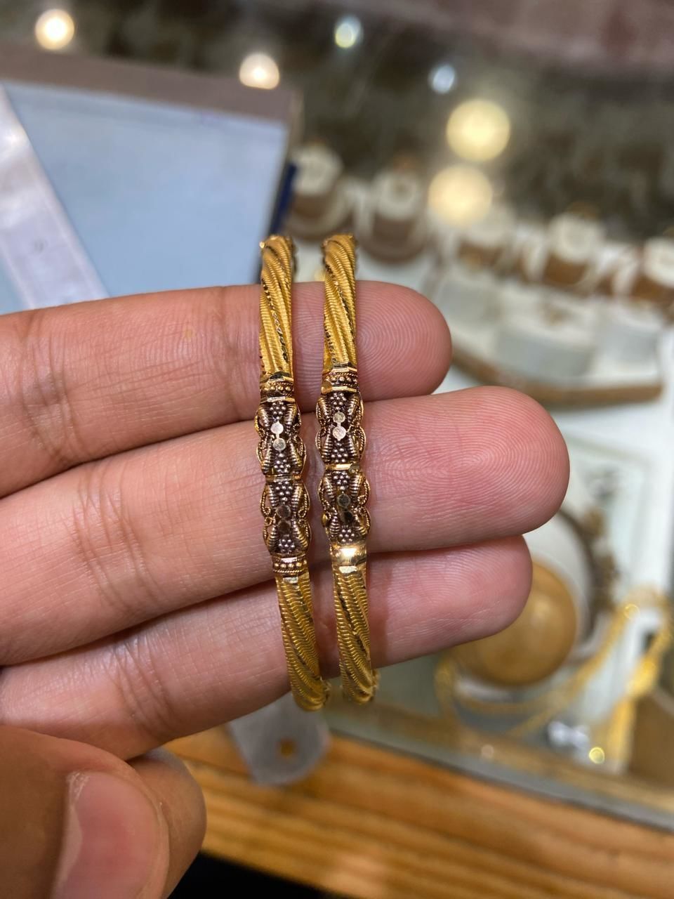 Bangles with details 3D print model_4