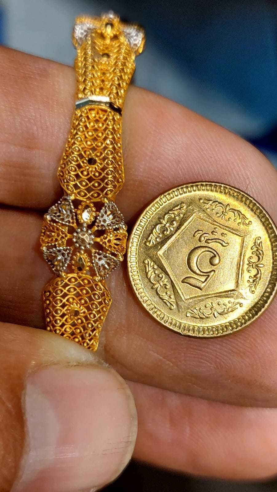 Bangles with details 3D print model_2