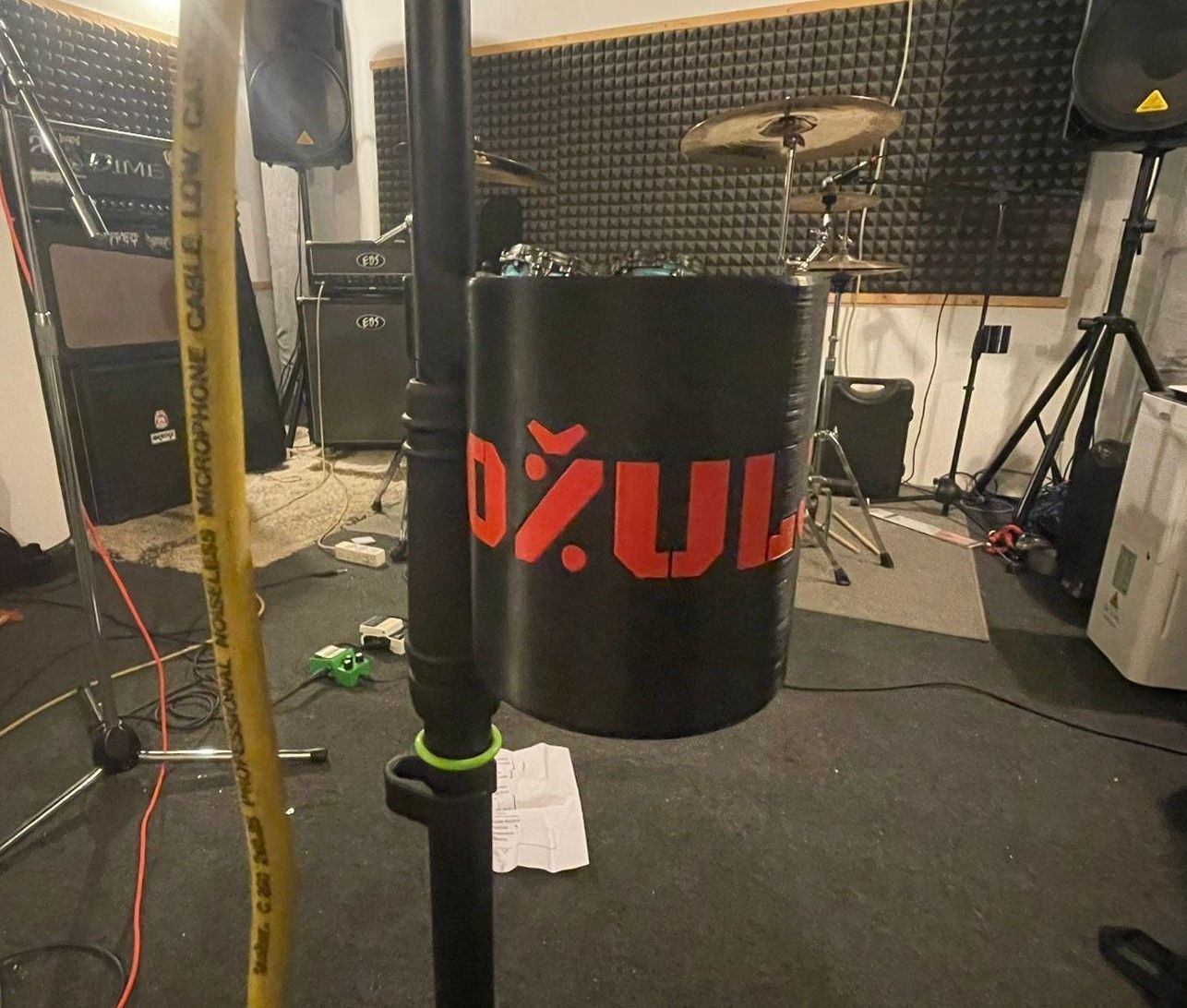 Beer holder for mic stand 3D print model_1