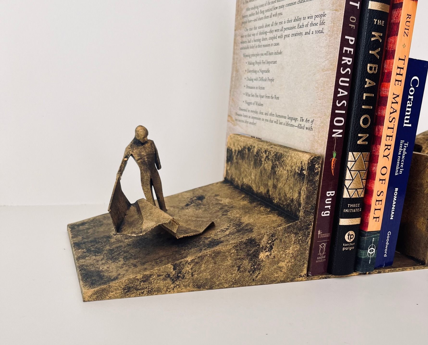 Dune Inspired Bullfighting Statue Bookend 3D print model_2