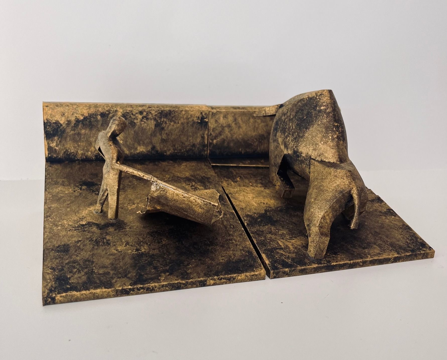 Dune Inspired Bullfighting Statue Bookend 3D print model_10