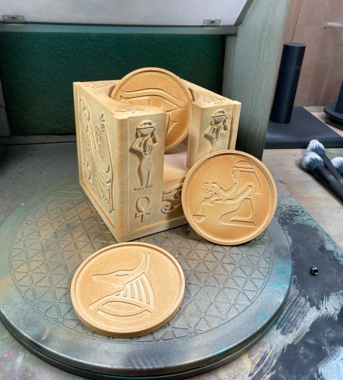Coaster storage with Ancient Egyptian motifs and 4 coasters  3D print model_1