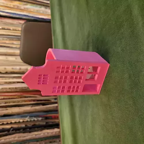 AMSTERDAM HOUSES TEALIGHT HOLDER NO 4 PENHOLDER