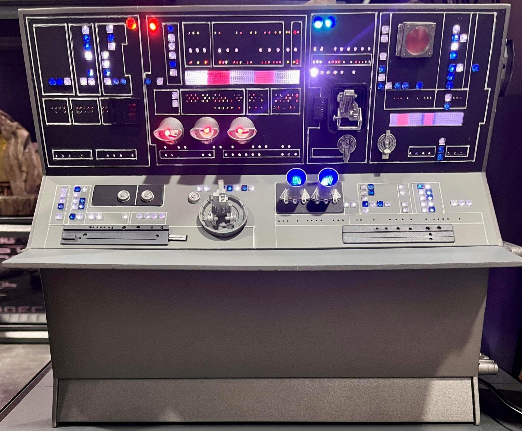 Jazzinc upgrade Millennium Falcon Engineering console 3D model_3