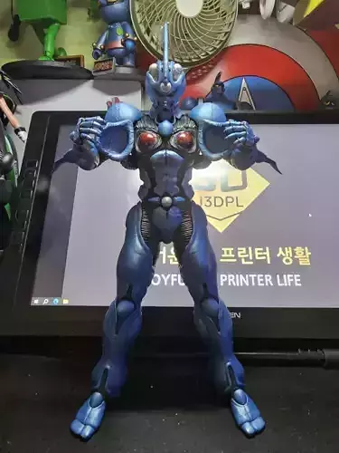 GUYVER V2 