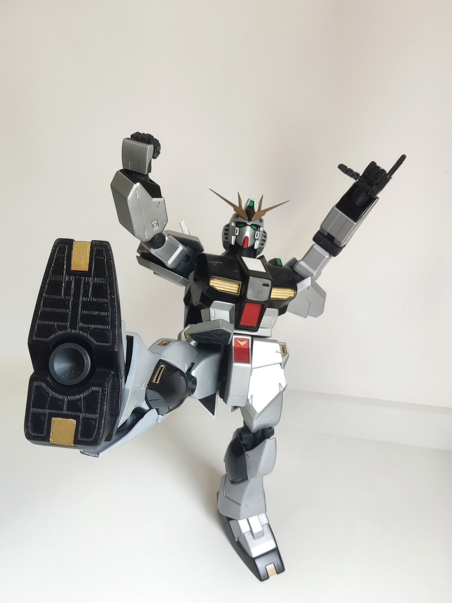 Fully Articulated RX-93 Nu Gundam  3D print model_12
