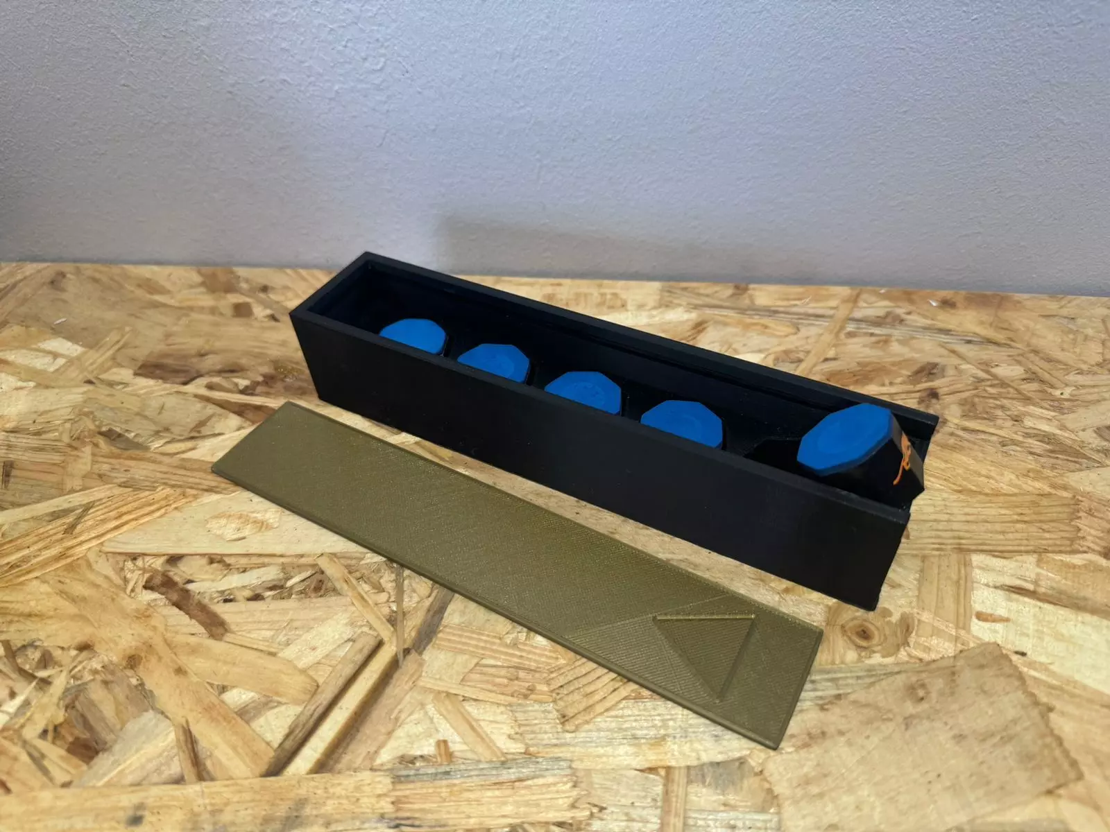 BILLIARDS PREDATOR CHALK HOLDER 3D print model_0