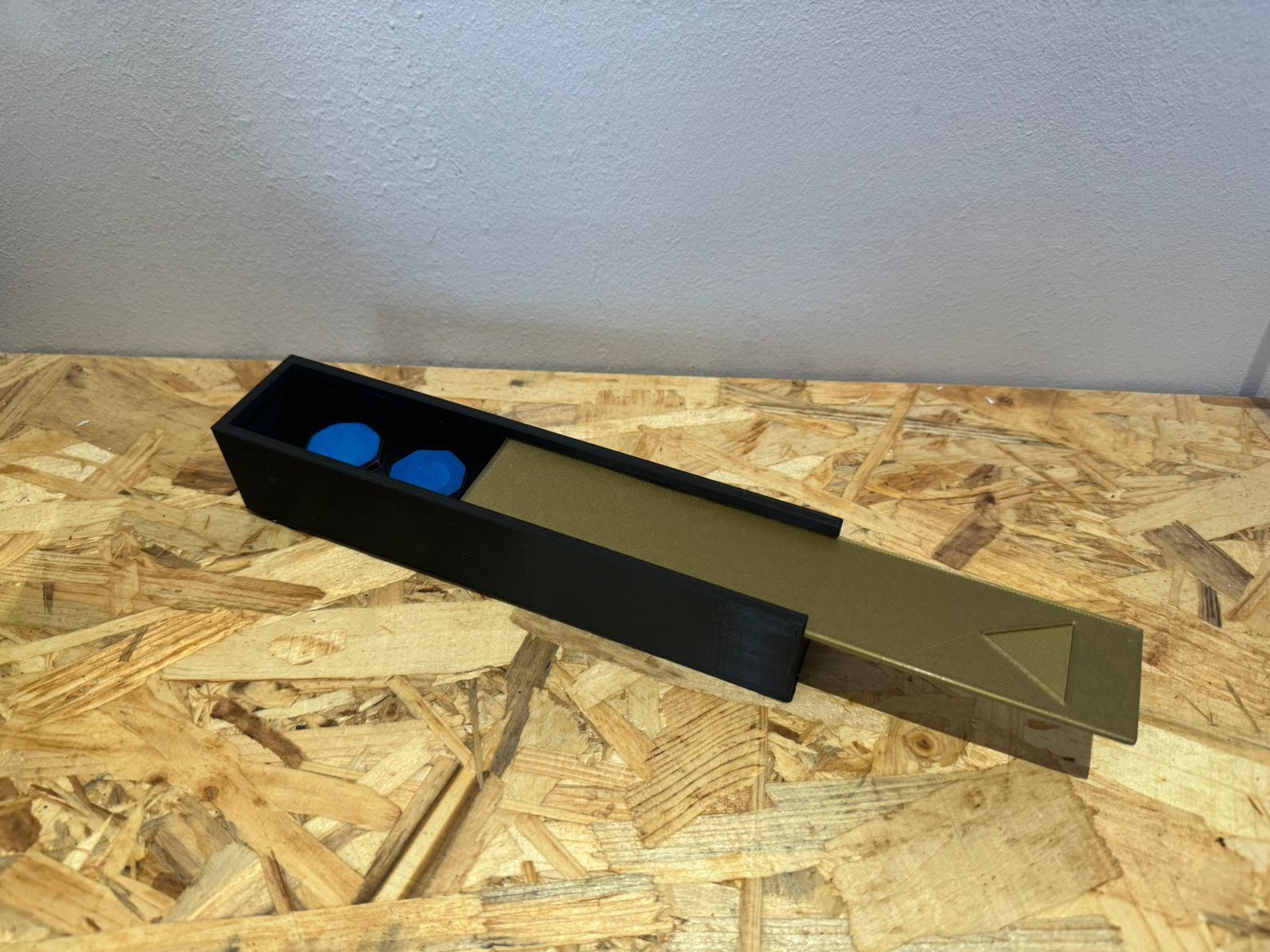 BILLIARDS PREDATOR CHALK HOLDER 3D print model_1