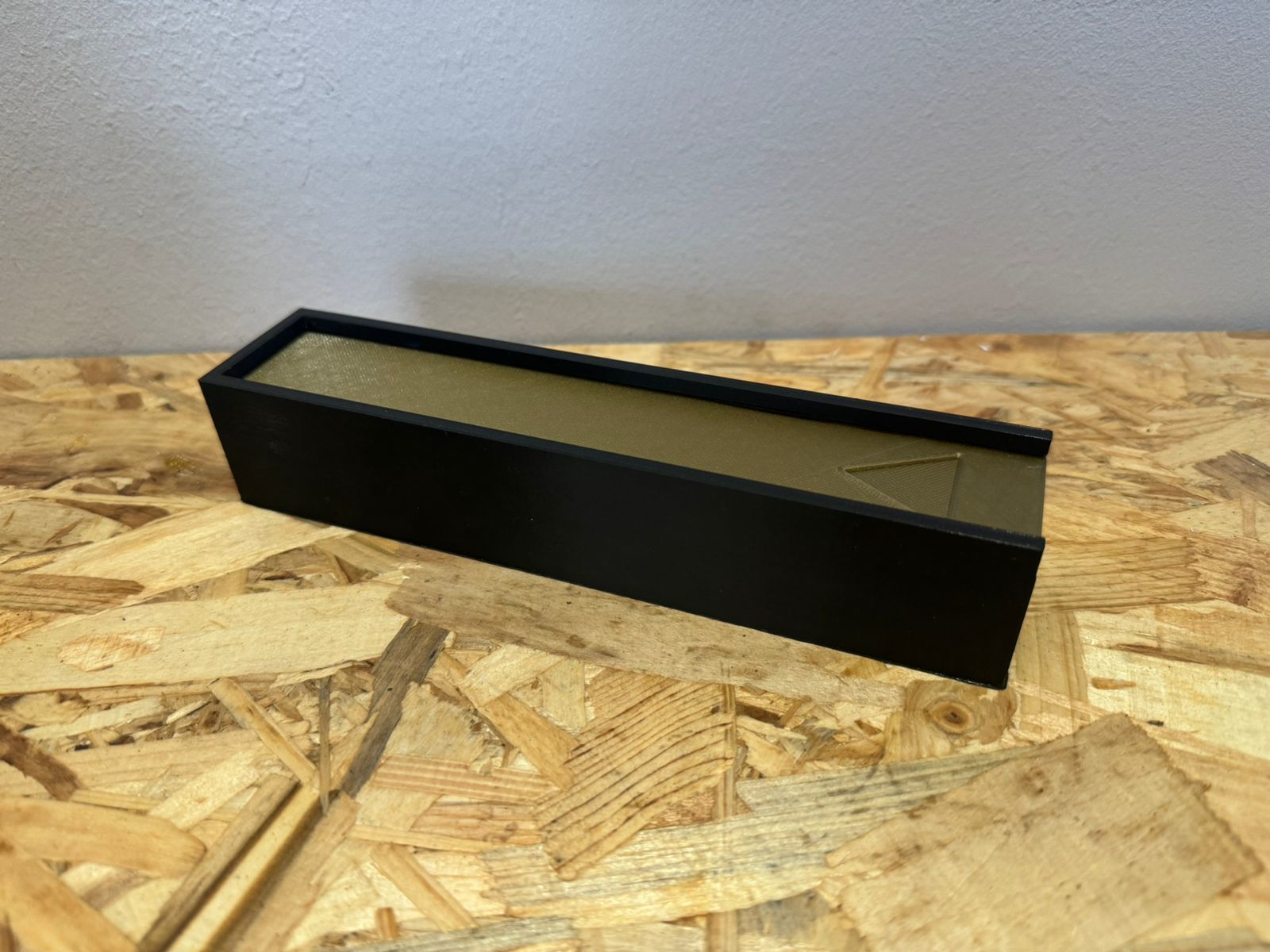 BILLIARDS PREDATOR CHALK HOLDER 3D print model_2