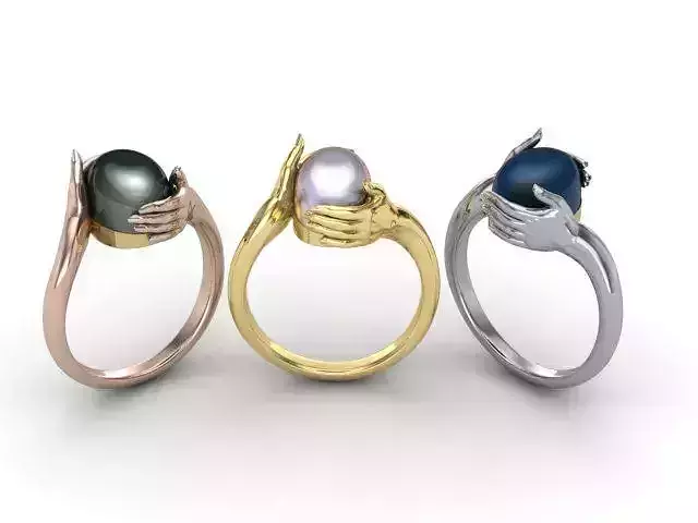 ring design features a hand