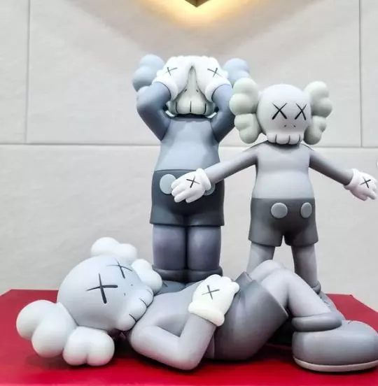 Kaws Holiday Collection Japan x UK x Hong Kong Fan Art Toy  3D print model_0
