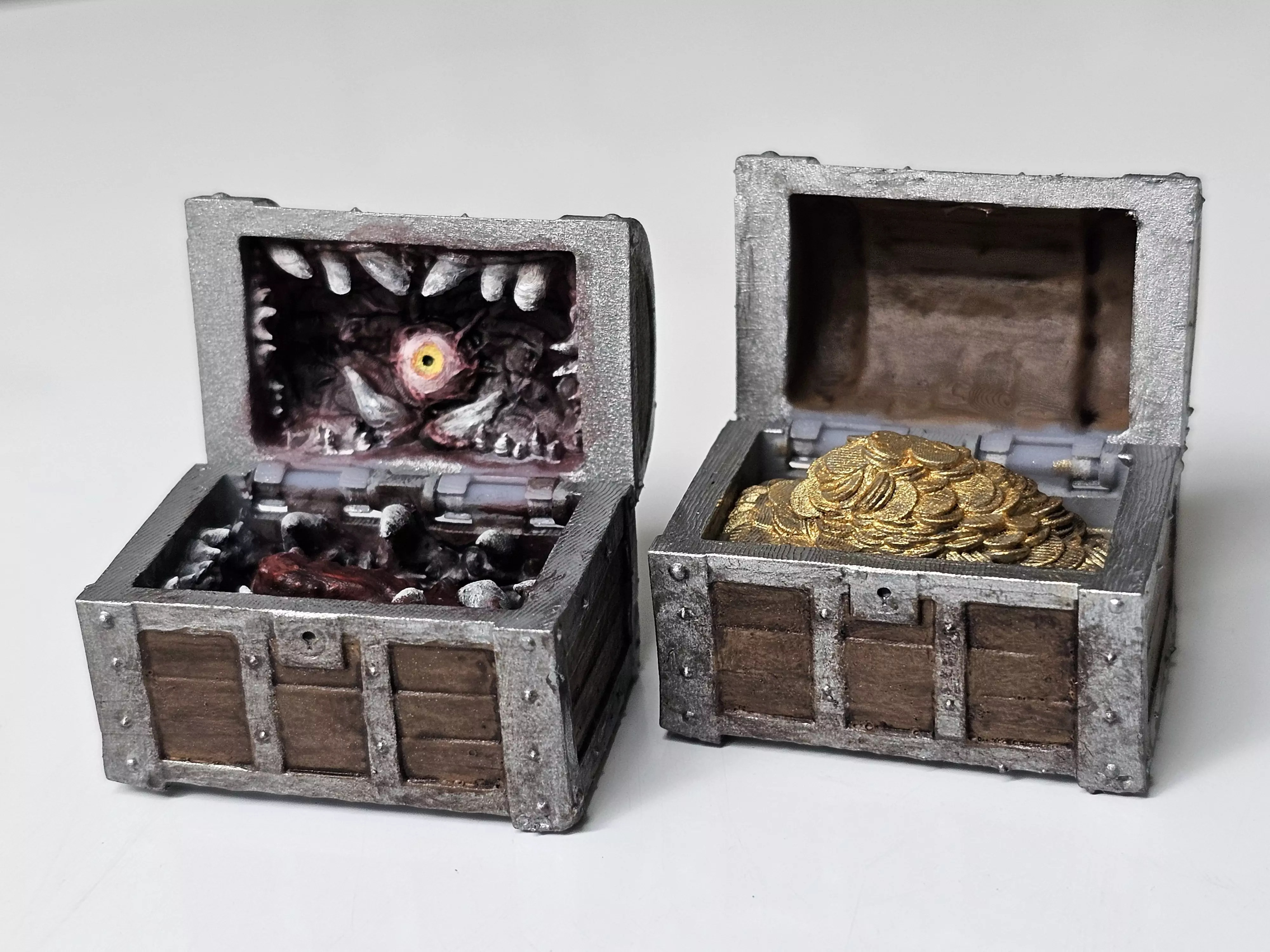 Mimic Treasure chests 3D print model_0