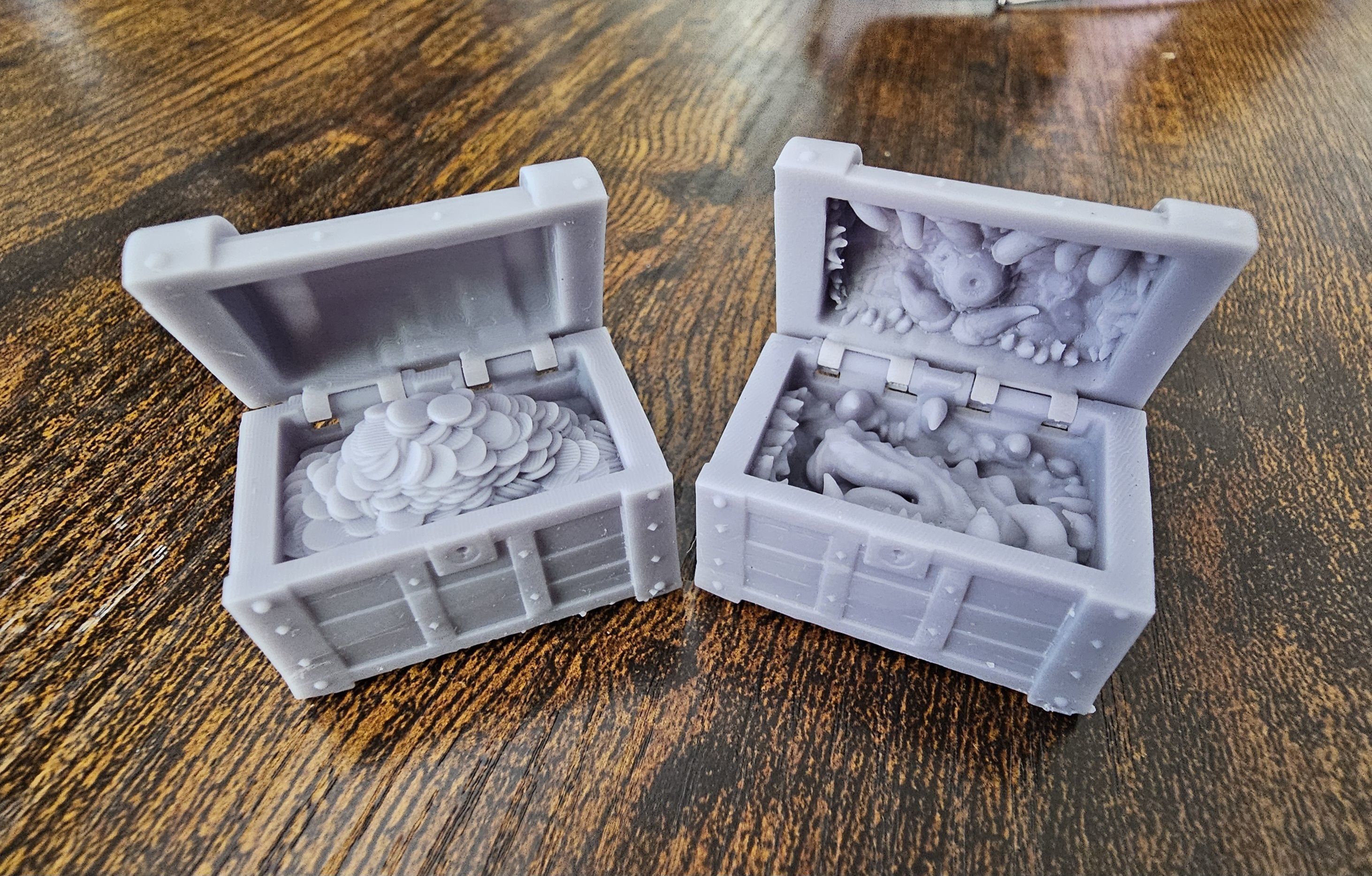 Mimic Treasure chests 3D print model_6
